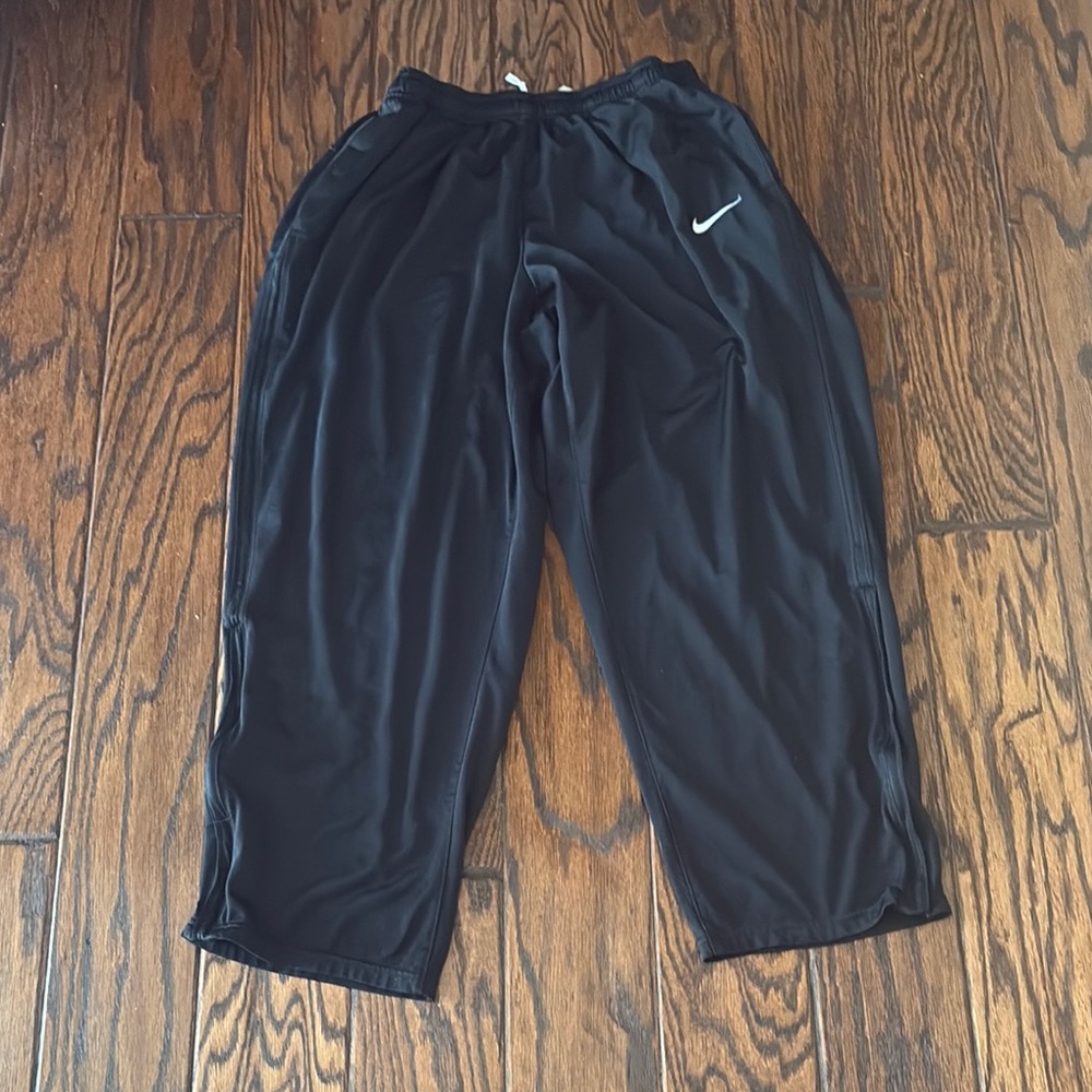 Nike Black Sweatpants Relaxed Fit Joggers